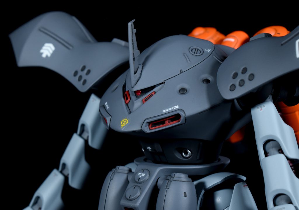 パーツ数は少なめですが、合わせ目を消したり、後はめ加工が必要だったりと、手を加える楽しみがあるキットでした。