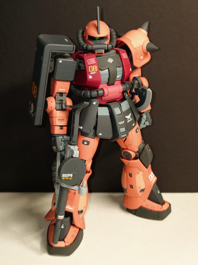 RG　2機目はパチ組を拾ってきて、カラーリングを変えました。（特務仕様的な）ランナーから切り取る作業がないだけでRGは助かりますw