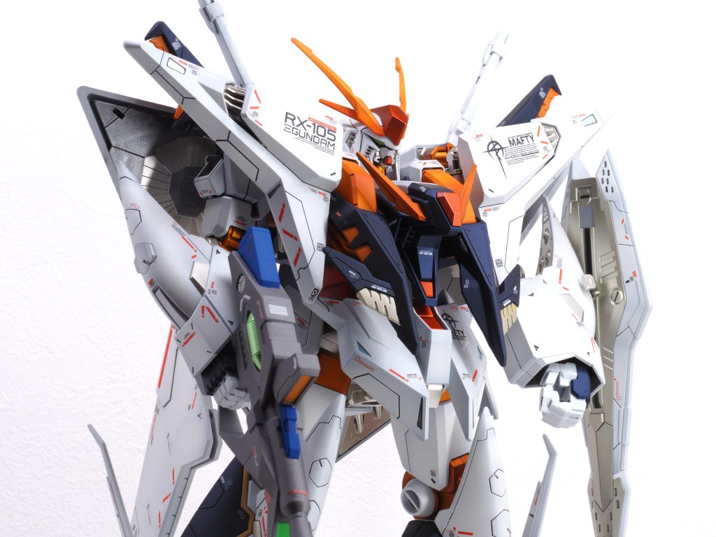 ライフルはあとはめにして、ちょっとだけメタルイエローグリーンで塗装してみました。