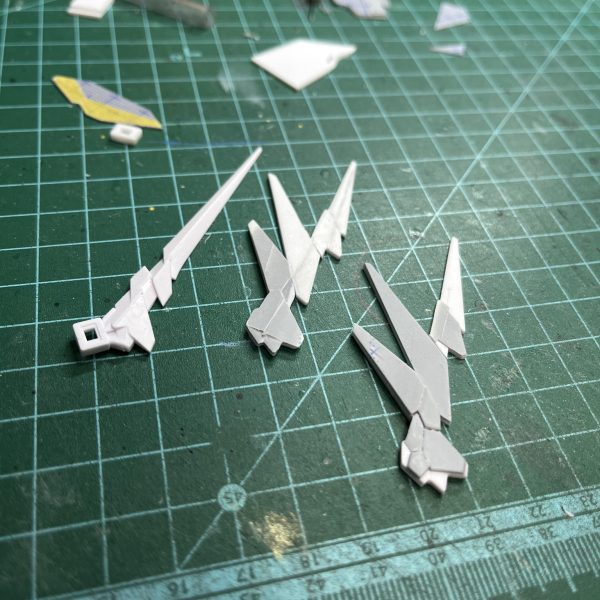 アンテナスクラッチとパーツ分割に…（5枚目）