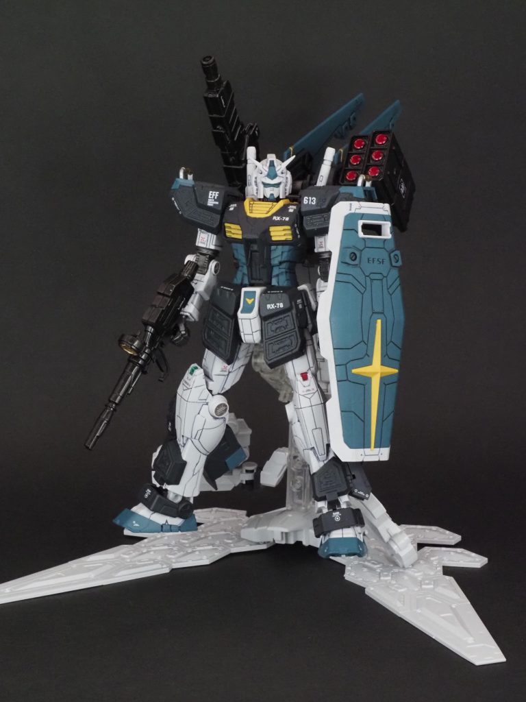 スタンドにもなります。これがメイン機能・・・？