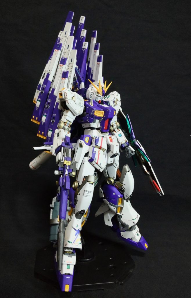 RGνガンダムBはタブル・フィン・ファンネル仕様(SC配置)になった‼️。RGνガンダムBは仲間を呼んだ❗️。・HWS装備とアームドアーマーDeが現れた❗️。