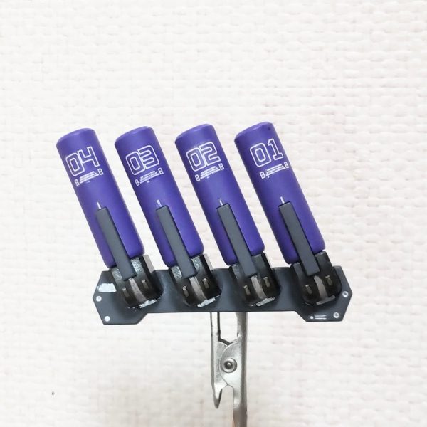 SOUND ONLYとりあえずハイパー・メガ・バズーカ・ランチャーのデカール貼り始めました💦。∑vsペーネロペーのデカールが良さそうだったので手に入れました😁。コイツで仕上げていきます😄。紅白戦、もう明日から…💦（1枚目）