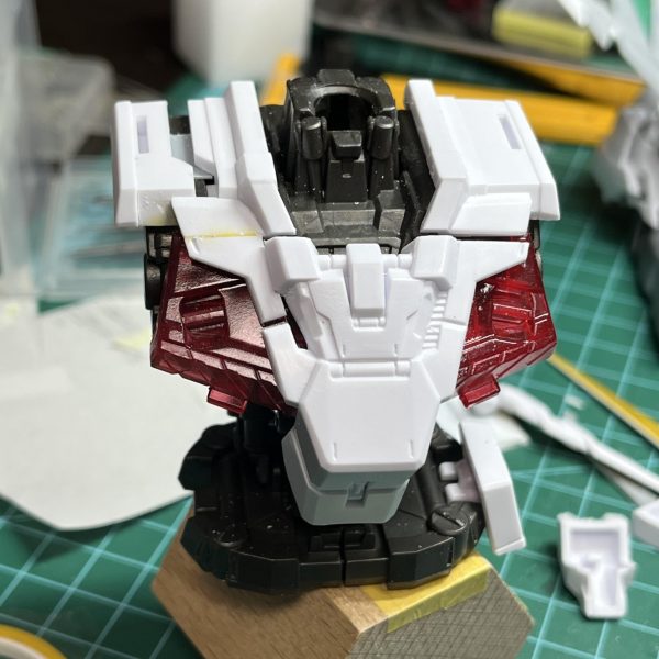 アンテナスクラッチとパーツ分割に…（2枚目）