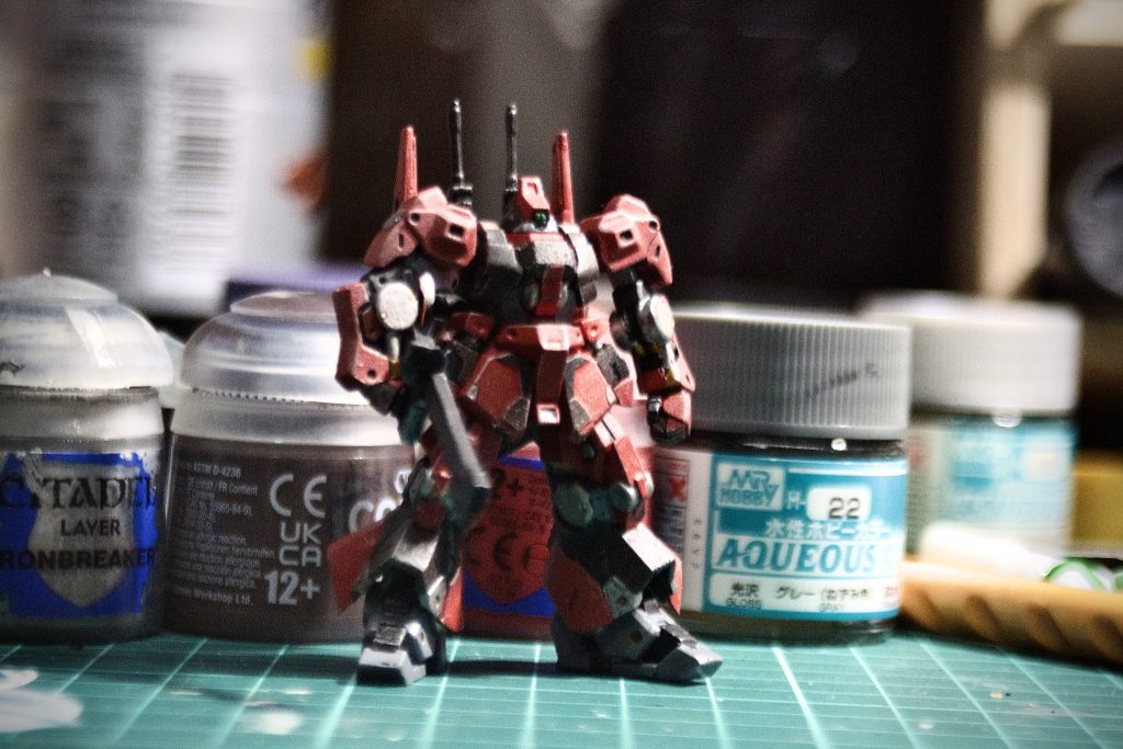 正面から。小さいからこそ楽しいのがアーティファクト。ディアスはかなり作りやすく感じました。