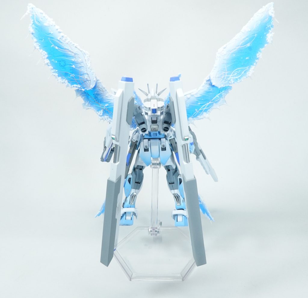 デカールが神秘的な雰囲気を醸し出すのに一役買っています。