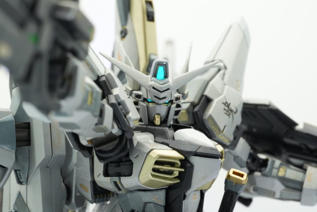アカツキガンダム シラヌイパック雪式
