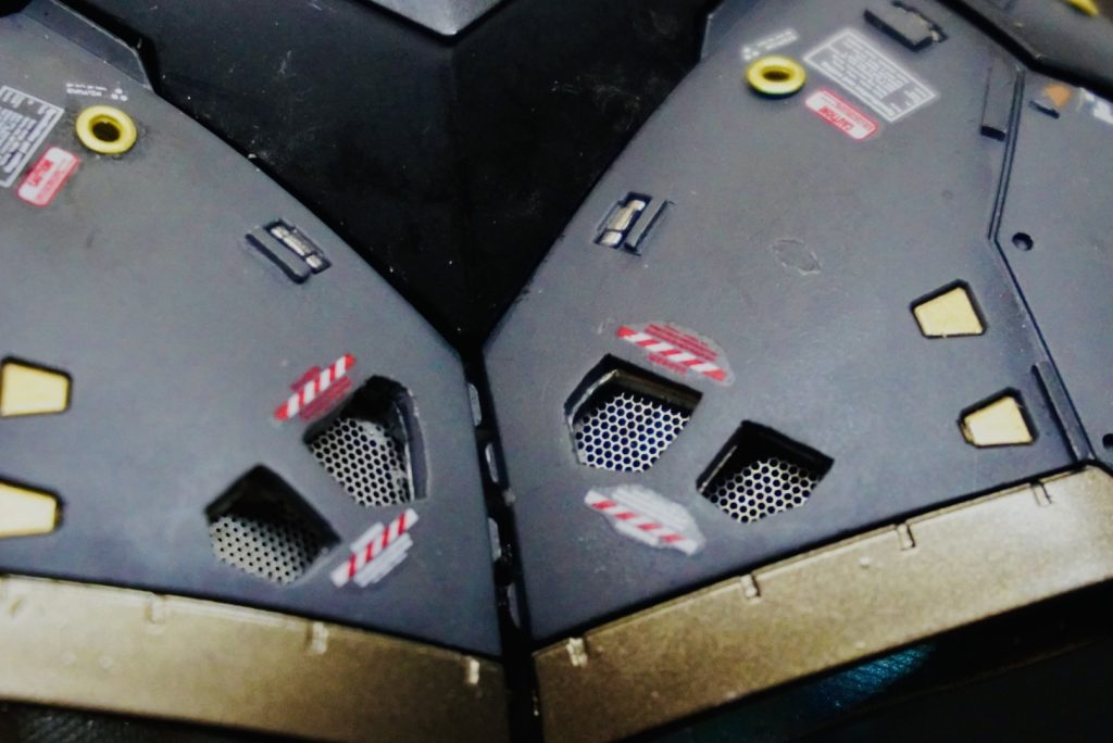 お股もメッシュ加工で夏も爽やか