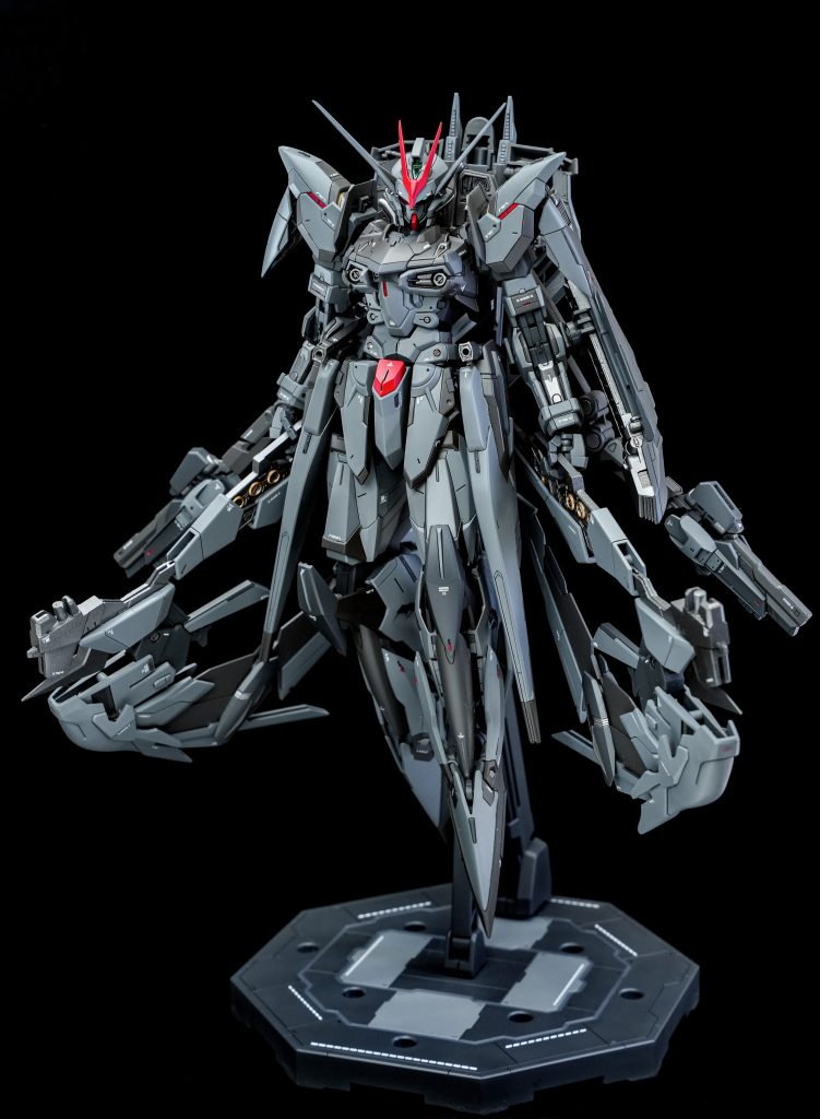 オーバーテイルでは分離機構ありませんがオリジナル要素として分割して両手持ちも可能です。