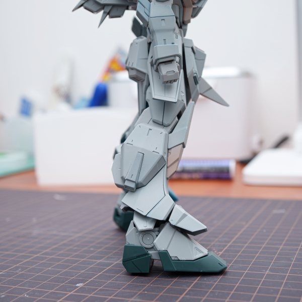 脚の加工と穴埋め