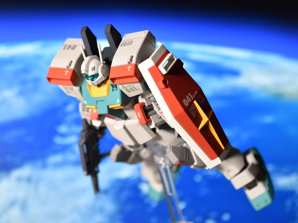 「ラーカイラムは損傷機の回収にあたられたし」モニターの地球背景バックで劇中のイメージを再現、今年もアクシズを押しに馳せ参じることができました以上、ジムⅢでした相も変わらず逆襲のシャアMSのHGキットを粛々と作成してます逆シャア好きの方は是非過去投稿作品もご覧ください