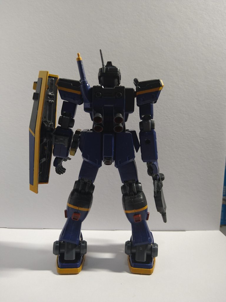 このイエローのラインを入れる作業が大変でした。