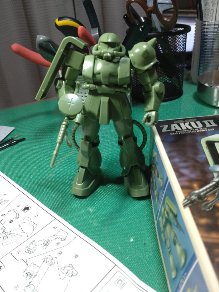 これはこれで趣があり、懐かしい味わいがするので、次回は旧キットをそのまま作ってみたいと思います。