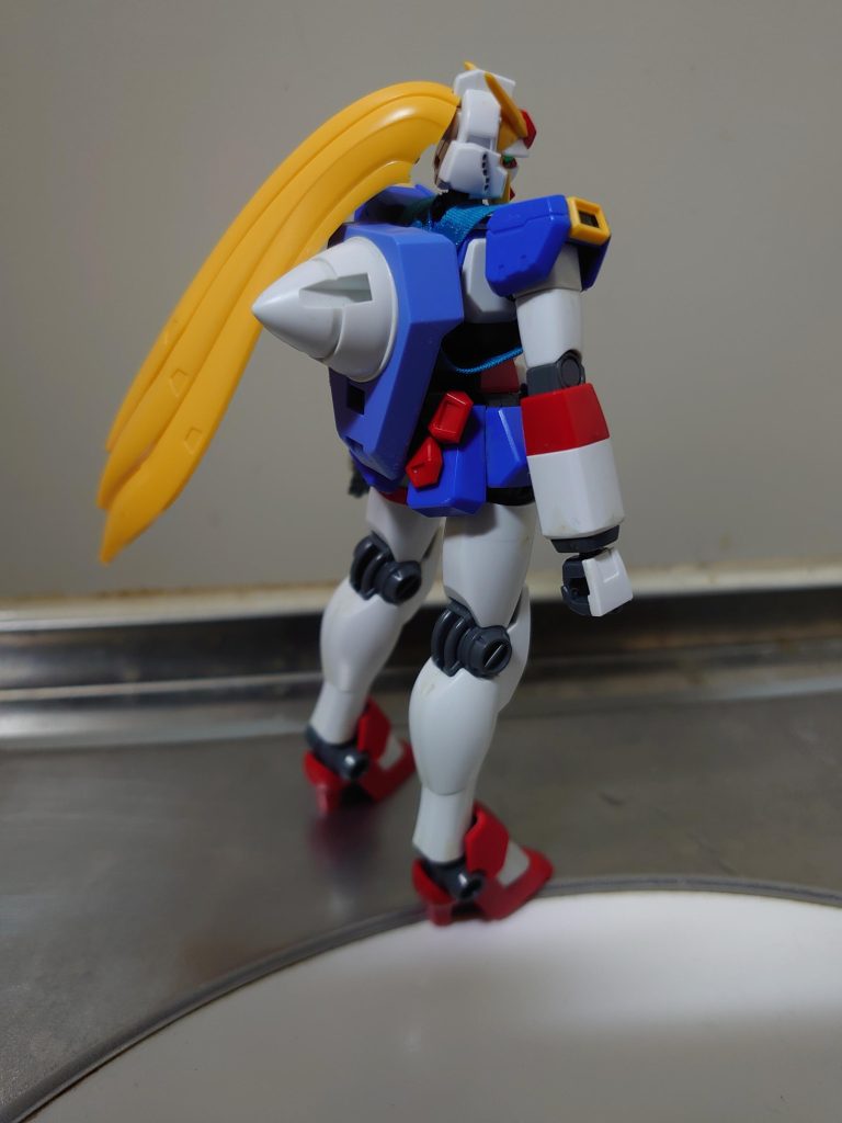 その為にランドセルタイプのGNドライブを装備しています。