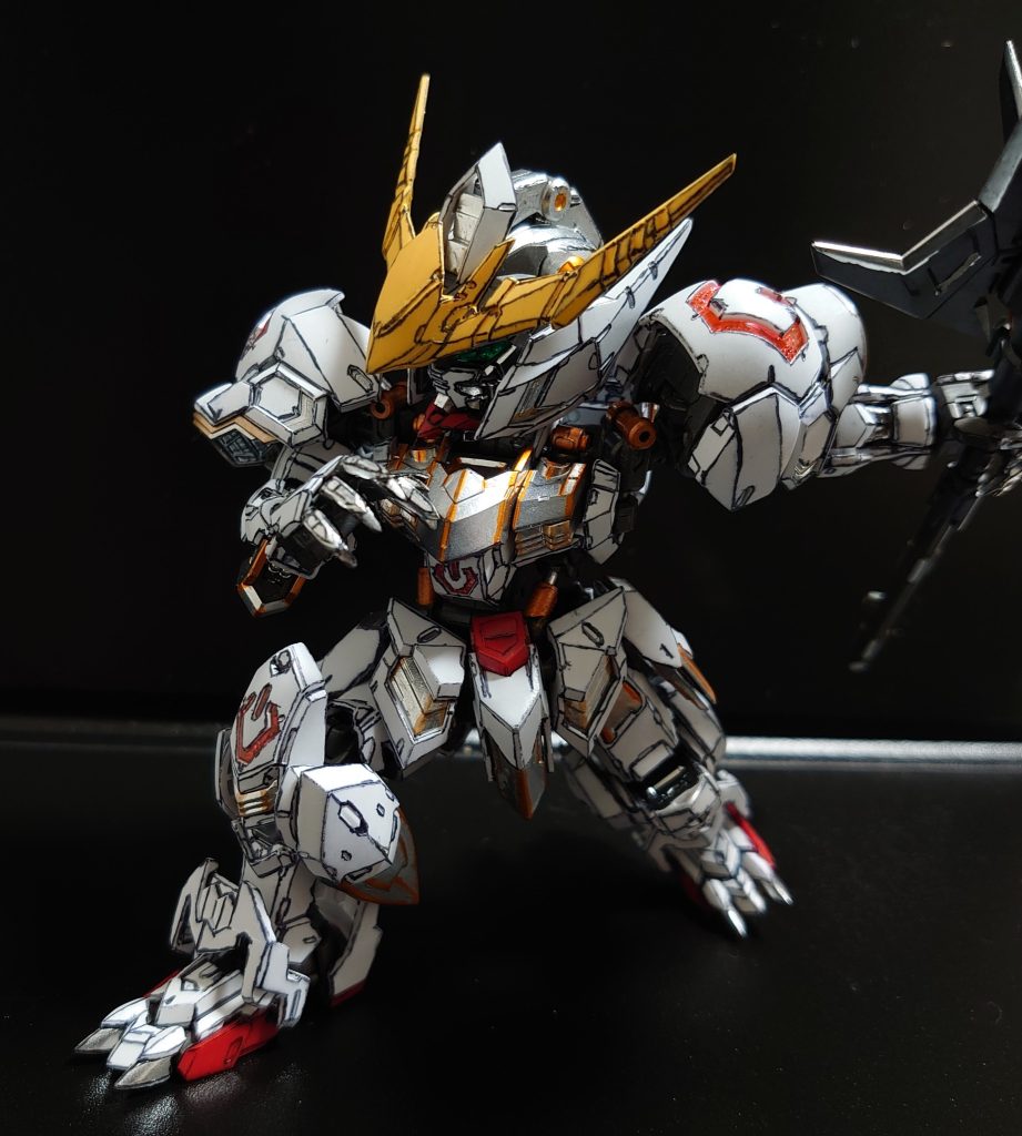 背中の武装を取り外して撮影。