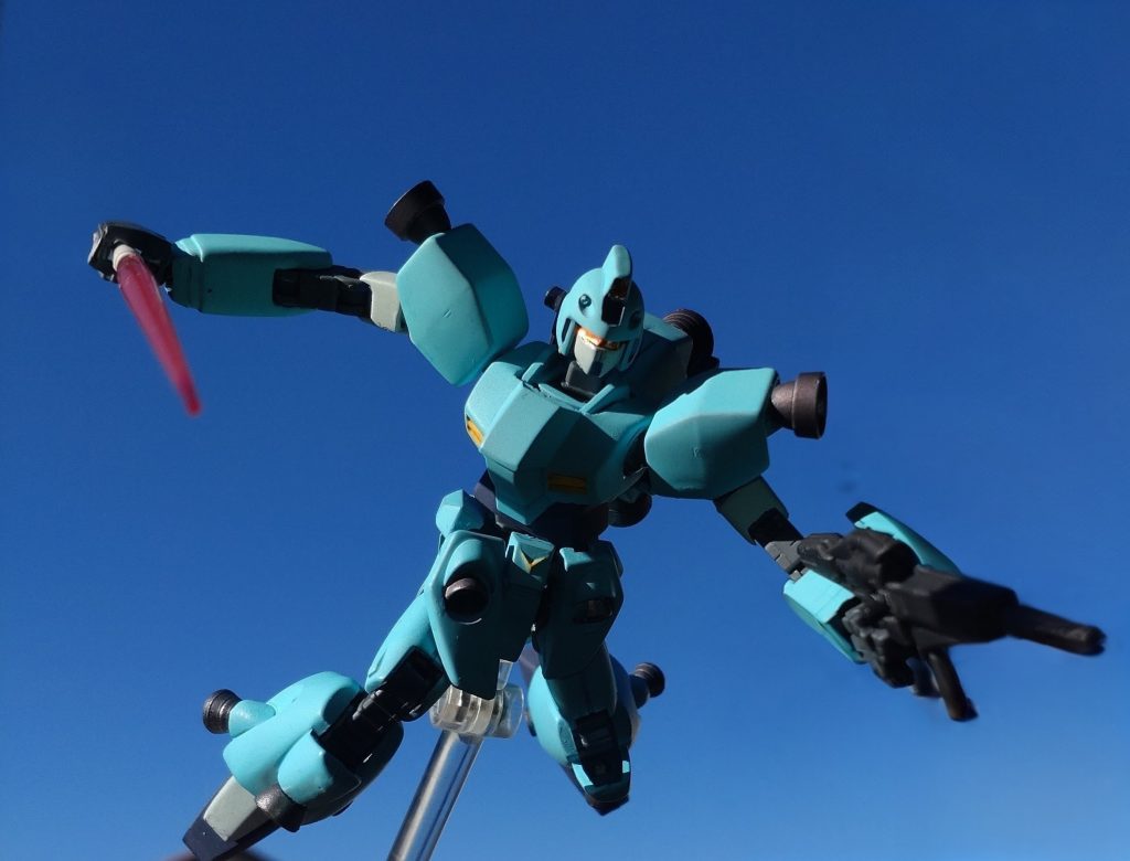 第34話ではミズホ・ミネガンというメカニックの女性が乗り込んだ回が印象的でしたが、行動不能になった所をバイク型戦艦のライダーブレイクで退場するという酷い回でもありましたねぇ…😅