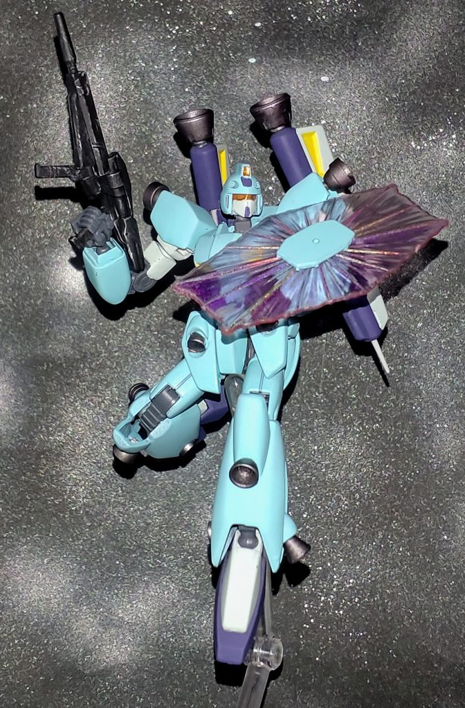 アクションポーズ。全体的にイジったのでこういったポーズ付けも決まります!