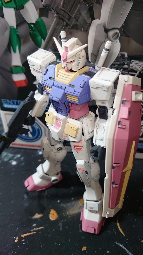 モデルグラフィックス風に斜め上から丁寧に作りたくて、しっかり時間かけての製作でしたが、拡大するとやっぱしちょっと甘い(゚ε゚)キニシナイキニシナイ