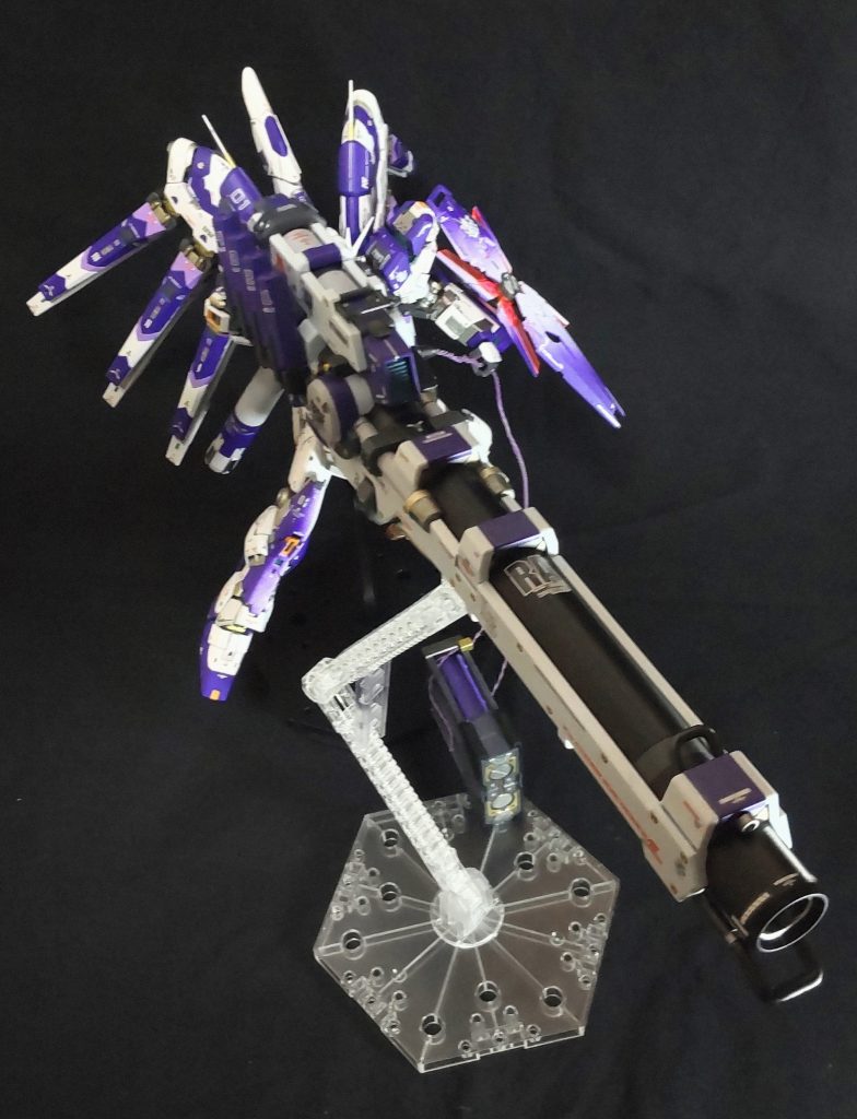 デカイ、ナガイは撮影が難しい😓。ポーズを付けるのが大変なんでアングルを替えて撮影😓。時間もないし動かしてると、どっか壊しそう😅。