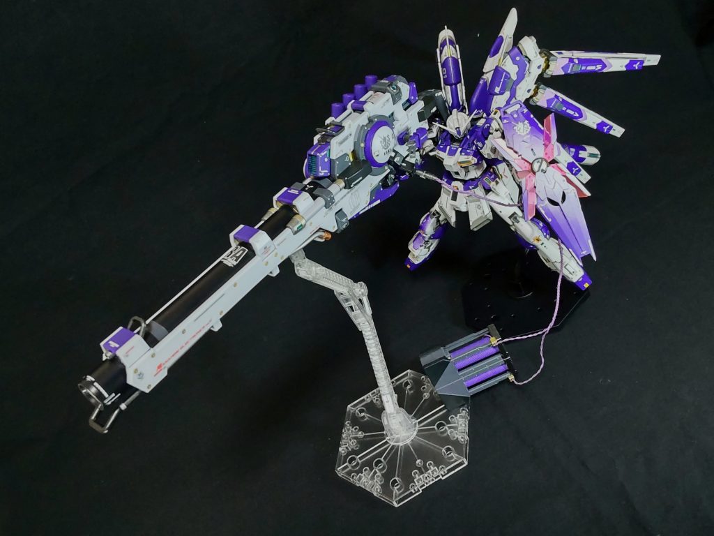 普通に構えるとこうなります😆。HMBLの良くある写真😅。