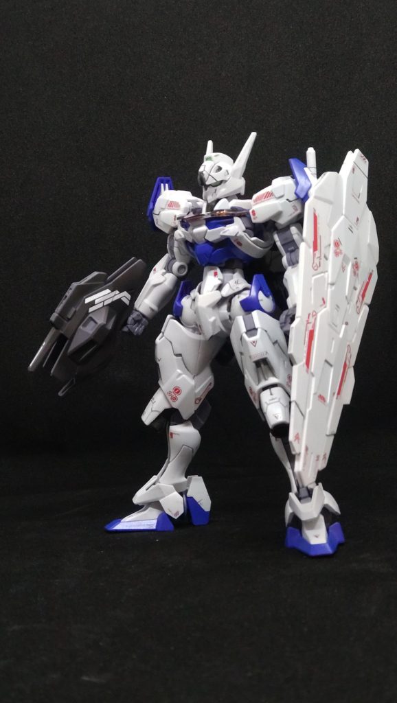 素組みですが、剥離デカールを初使用。