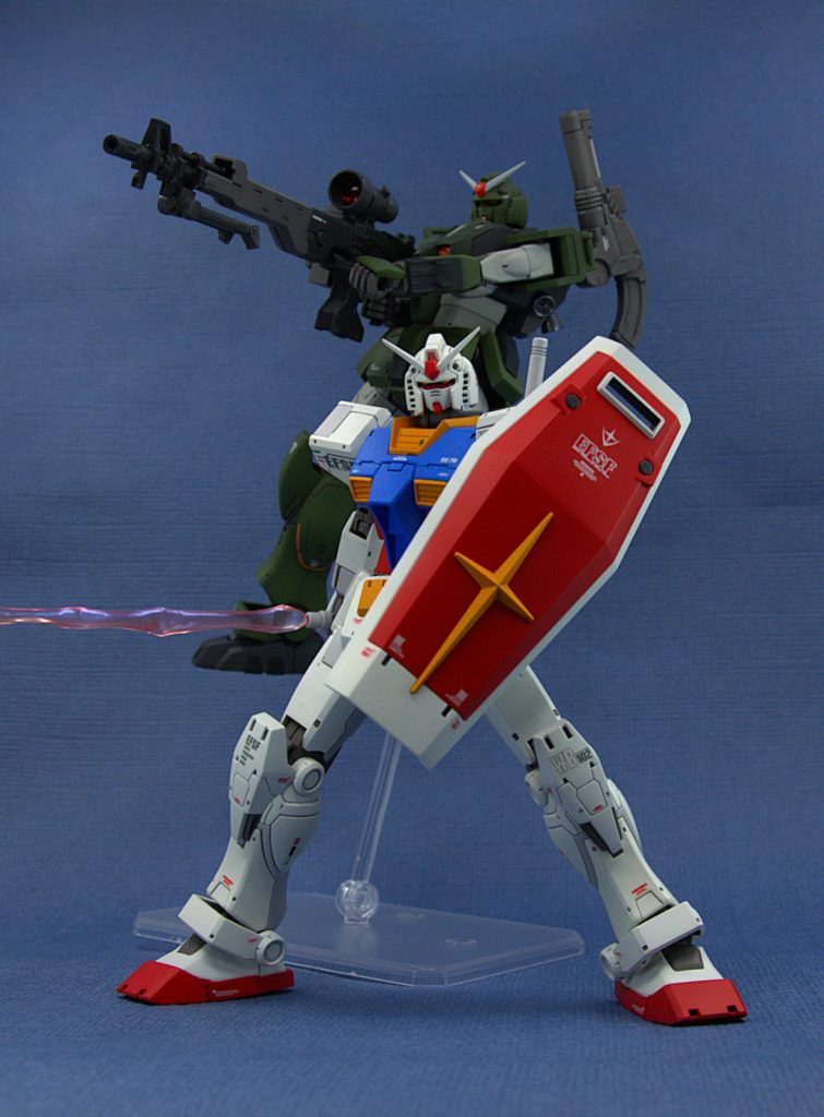 以前投稿したフルアーマーガンダムの中身のガンダムと。