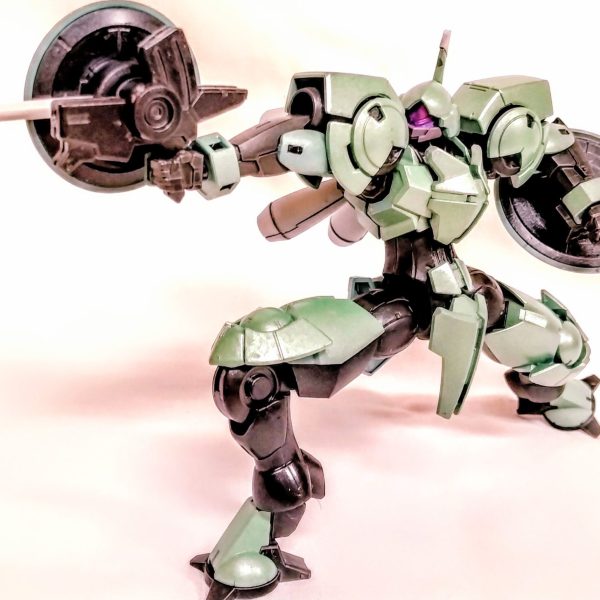 メタリックでハインドリー