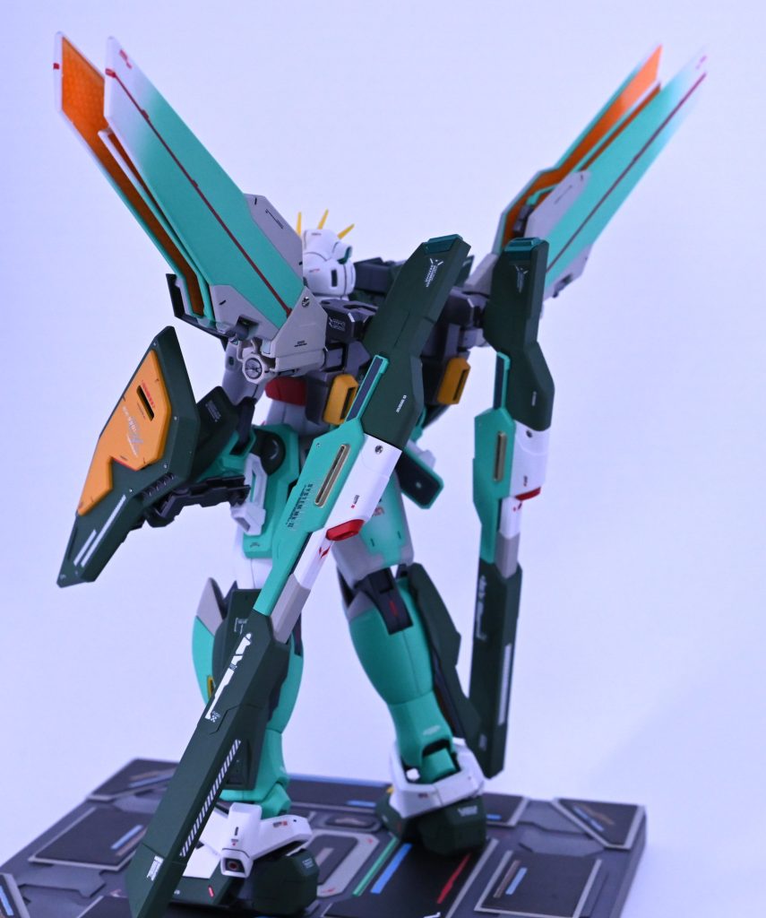 サテライトキャノンはマスキングにより塗り分けを追加しています