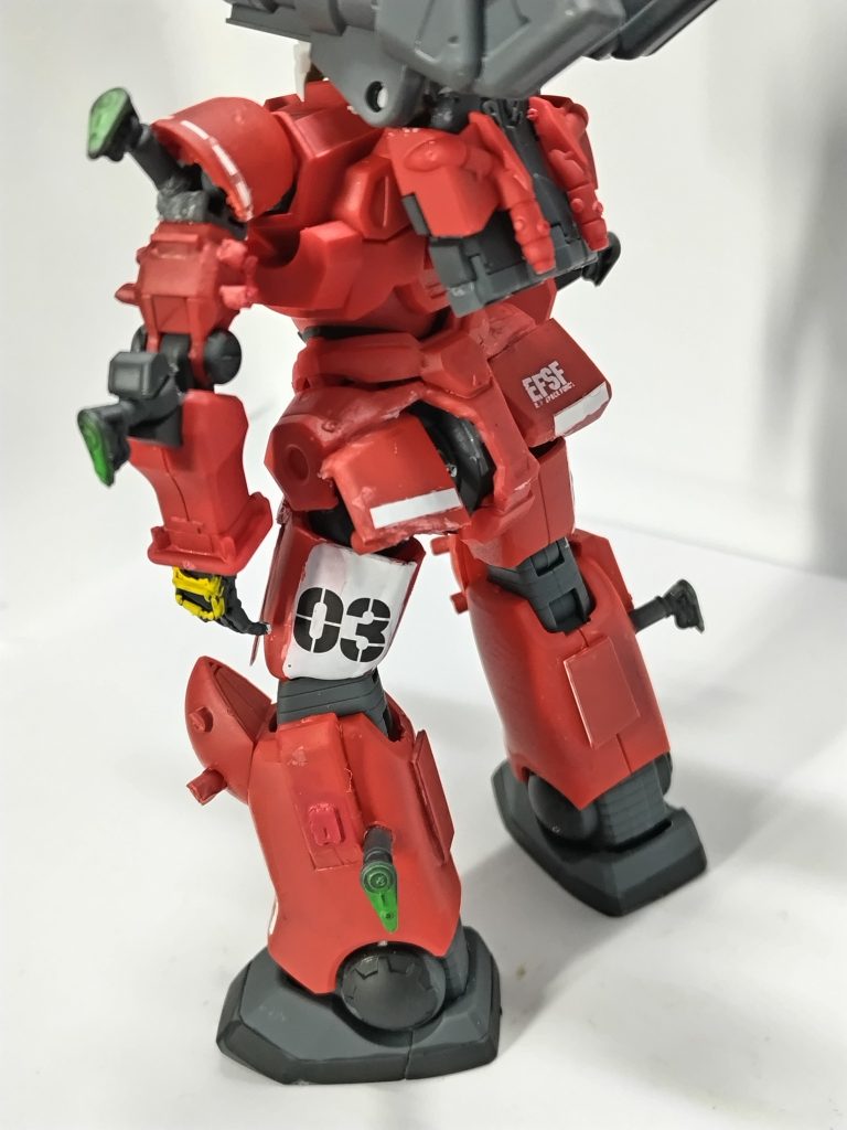 本編ではいいところなく撃破されてしまったキャノン03ですが、V作戦の新兵器らしく格好良く。（テスト機だから、派手でいいよね）（どうしても「03」を入れたかったが、場所がここしかなかった）