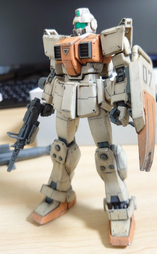 陸戦型ジム　HG　成型色
