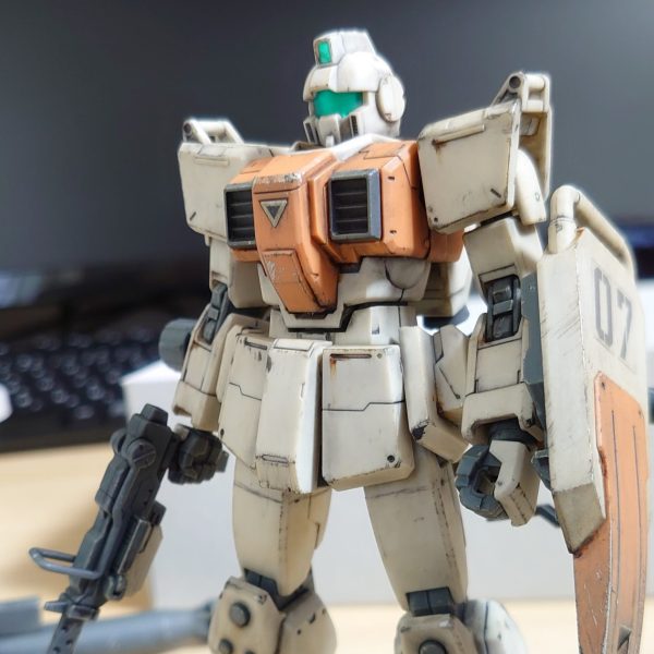 陸戦型ジム　HG　成型色