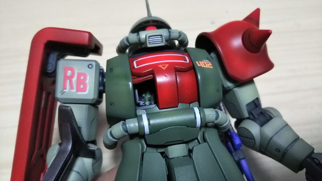 このキットには、ジョニーライデン大尉?(通常のノーマルスーツ着用)がついています💦