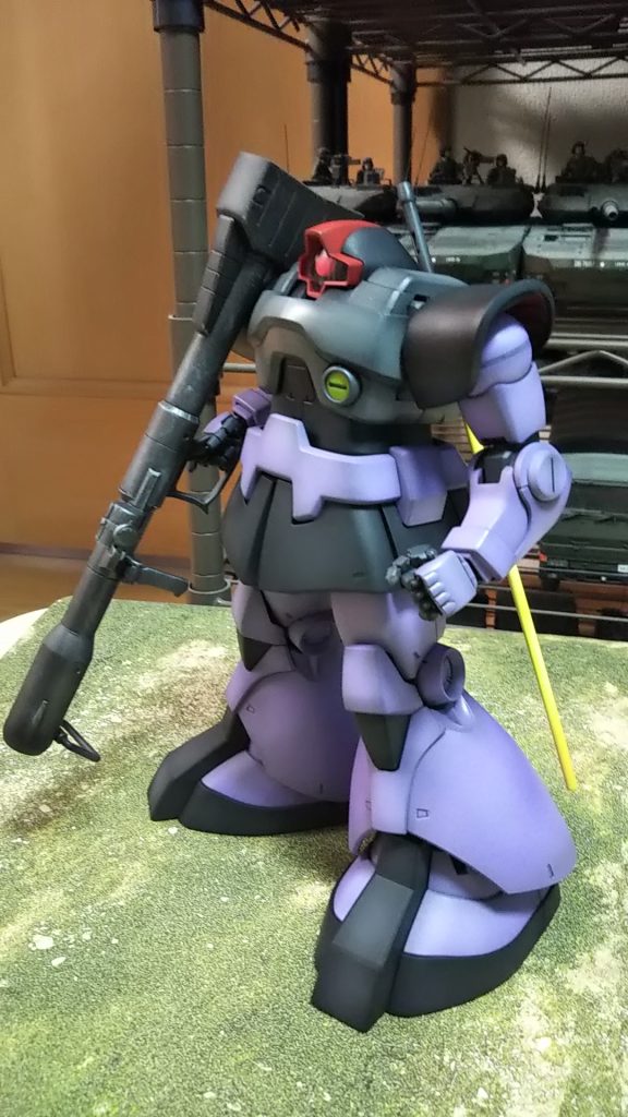 左ななめ前、拳が前MGより小さくなったか💦手の表情はいろいろ楽しめそうですね