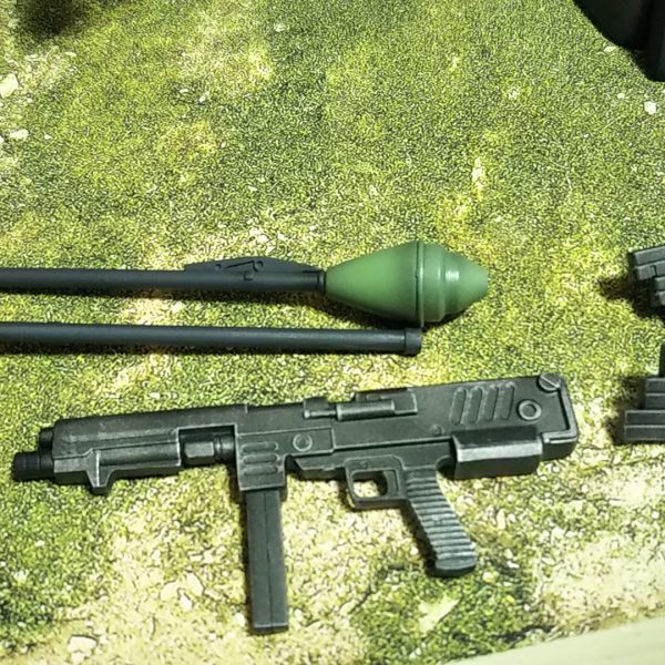 武器なんかを💦（3枚目）