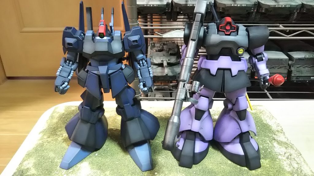 リックドム（陸戦仕様💦）との比較