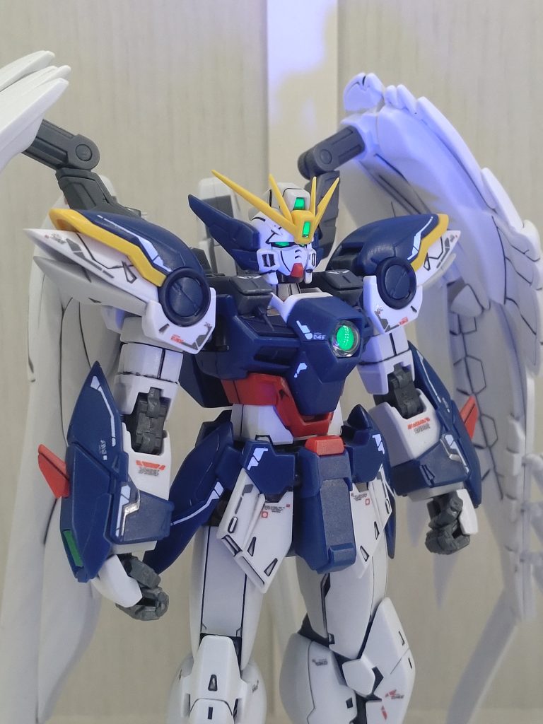 XXXG‐00W0 ウイングガンダムゼロEW