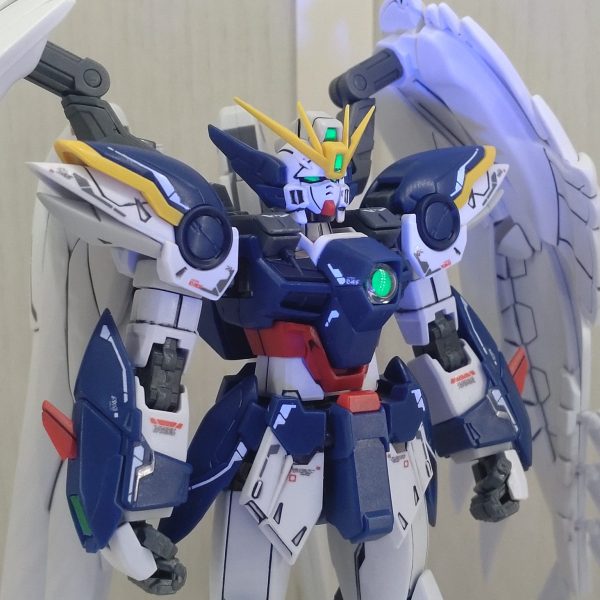 XXXG‐00W0 ウイングガンダムゼロEW