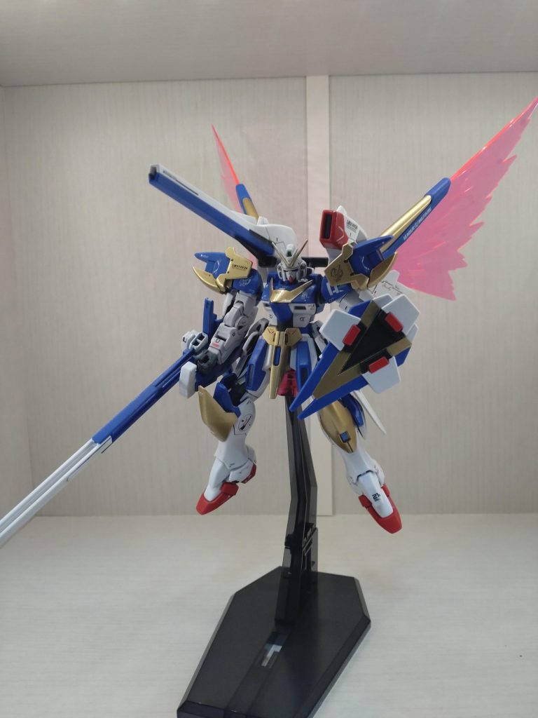 光の翼の箱裏絵で最大出力ピンクバージョン