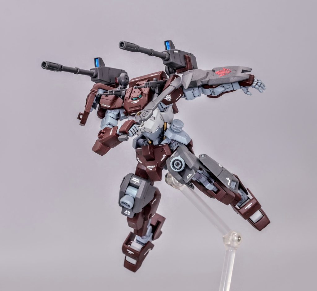 かつて4代目流星号が装備していたナイフを流用装備しています