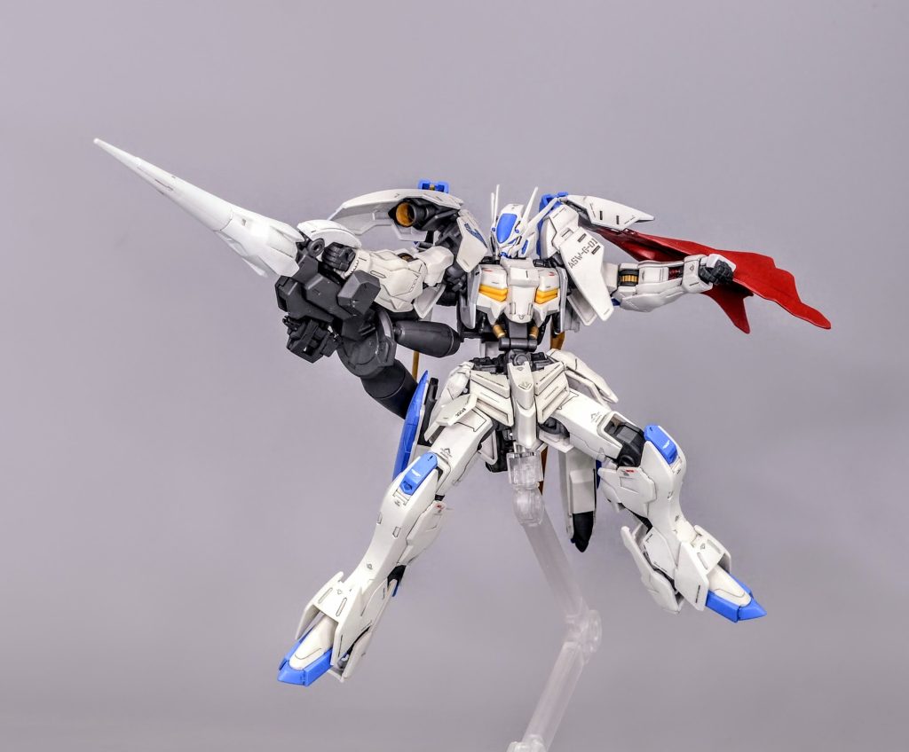 今回はバエルの改修後継仕様を想像して製作しましたただパイロットはどうするかと考えた結果マクギリスに一番近かった女性が浮かんだのでバエルも女性っぽいシルエットで構築しました今回もご覧いただきありがとうございました!