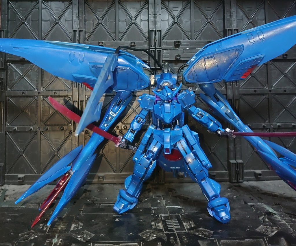 武器のヒートブレイドはハシュマル付属の劇中未登場？のものとクタン参型に付属したものを本体の武器に装備ハシュマルのクローやダインスレイブ・テールブレイド等