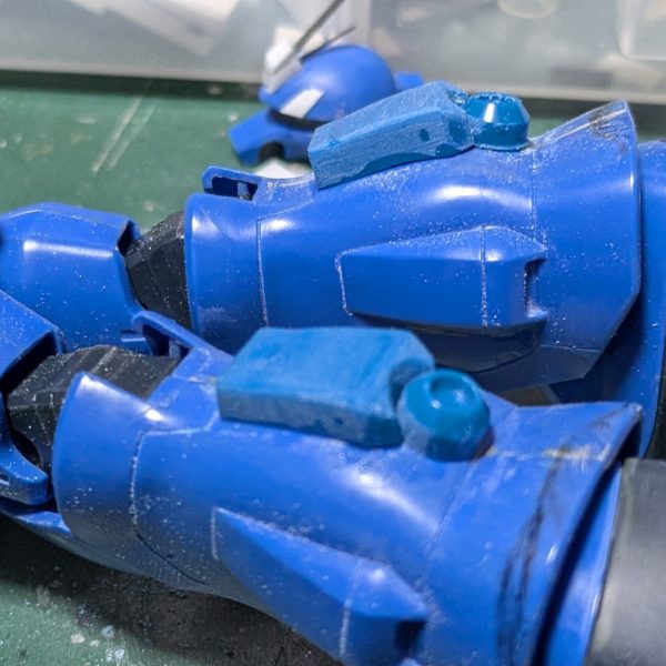 ヒートブレイド？８枚作りました。ランドセルはまだ悩み中。脹脛裏のスラスター追加。さて、何のパーツか分かるかな？（2枚目）