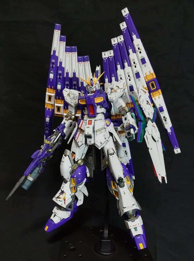 RGνガンダムBはフィン・ファンネルを装備した。RGνガンダムBはタブル・フィン・ファンネル仕様になった‼️。・RGνガンダムBはフィン・ファンネルを持ち替えた。