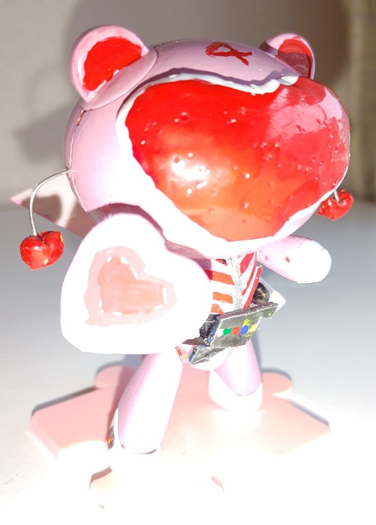 武器、プラ板とランナー製。今となって、サイズが違う？と…