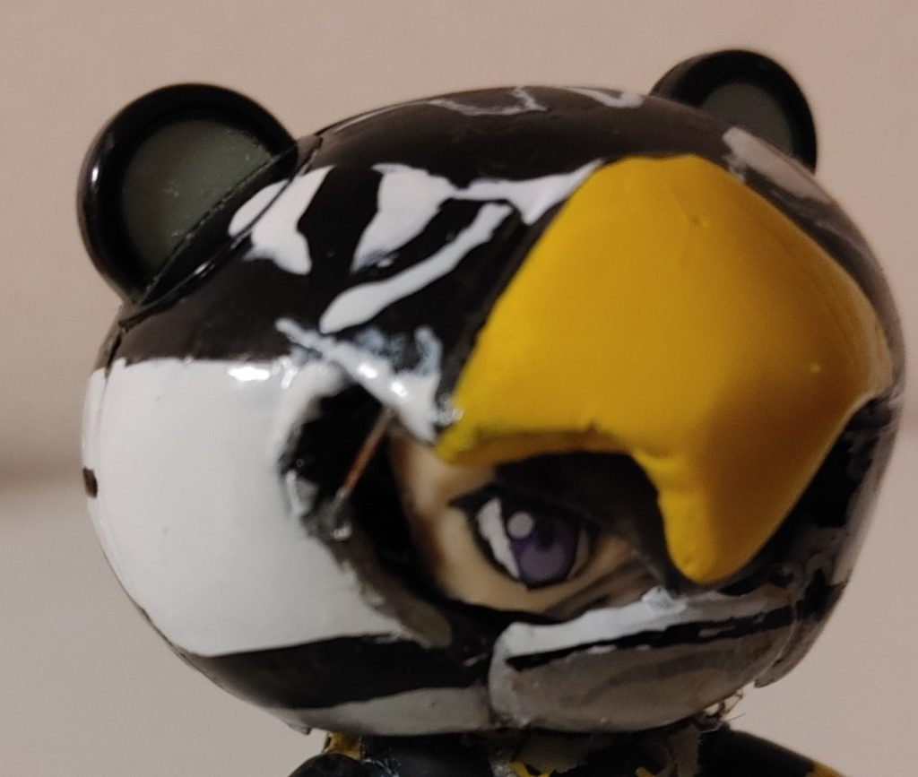 メインの頭。前作宮村さん同様、余りぎみなきゃらっがいを使用。目鼻は、アヤメ。ゴーグルは、こちらも前作同様ペットボトルをスモークで塗装。あとは、エポキシパテで、成形。