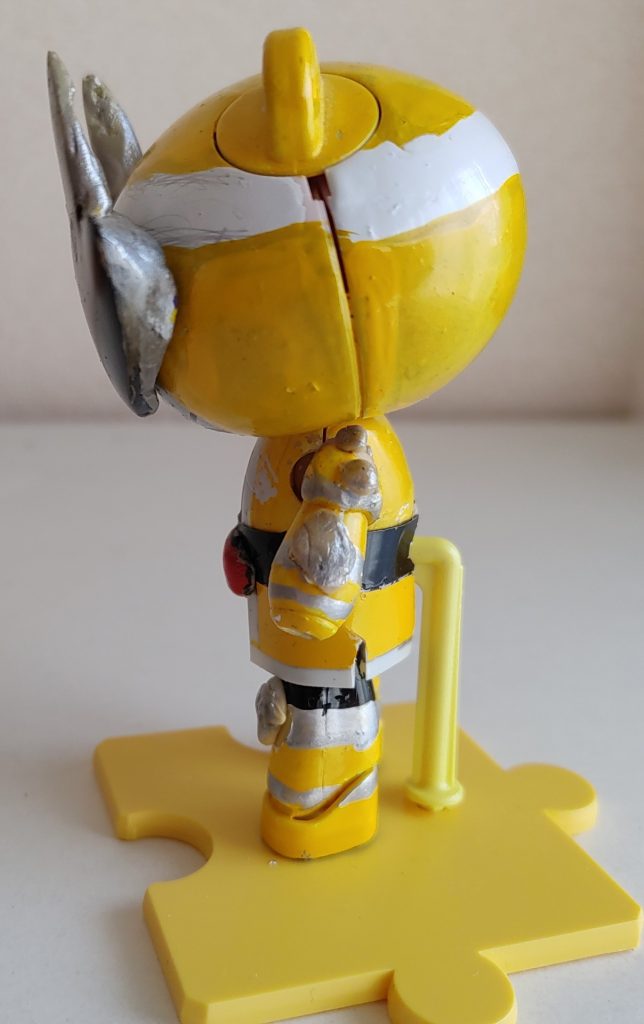 横。ゴーグルがちと大きいから、頭重く？頭が下がります…