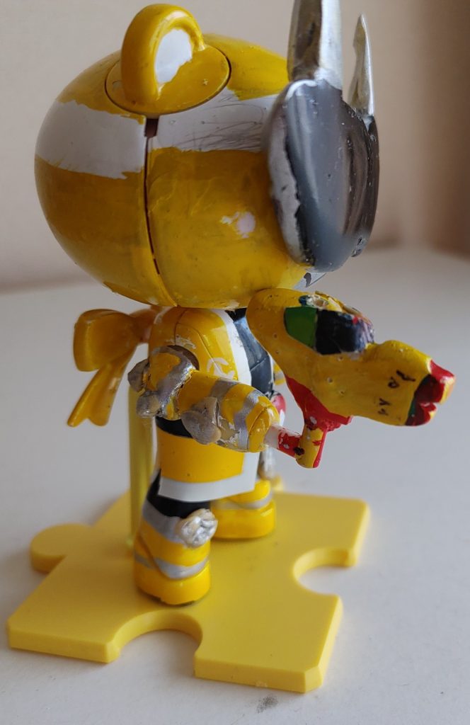 変身アイテム兼武器、ドンブラスター。こちらは、モモタロウがいたので、保管してありました