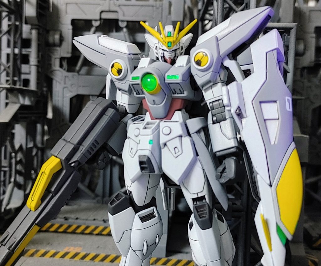 首と胴の延長をしています。