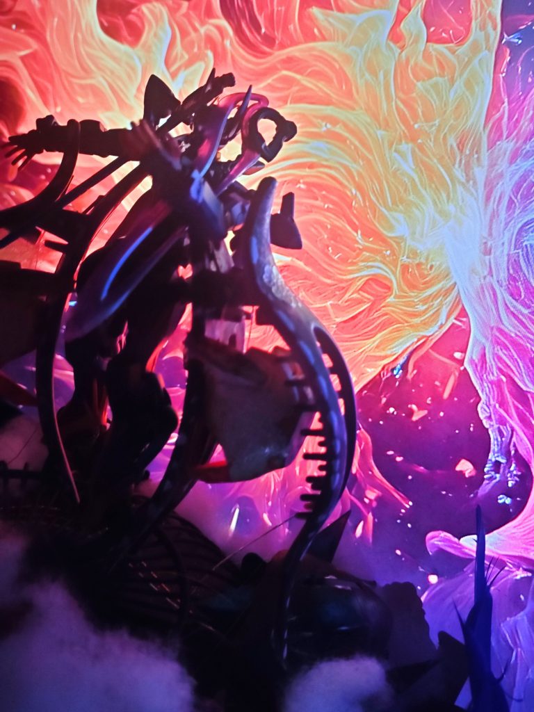 zガンダム神 バーストモードコレも、普通なら使うんですが、やっぱり話しのテンポとか、ノリって大事かな?と思い。途中で話しの展開を替えたせいで出れなかったシーン