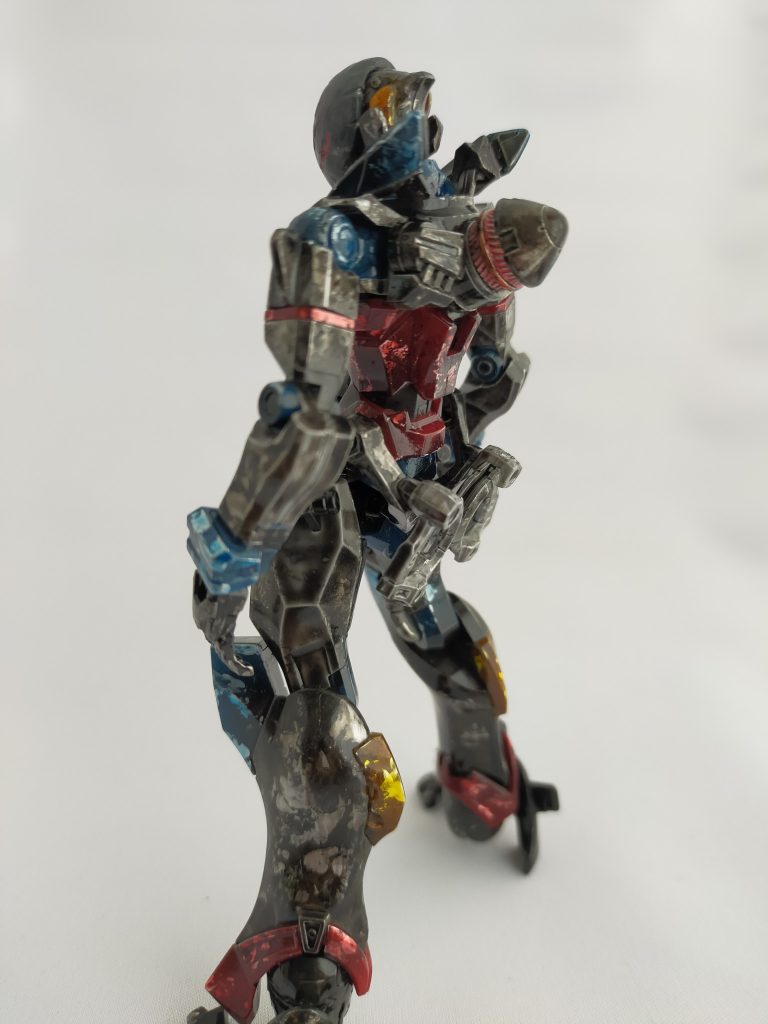 昔、電撃ホビージャパンの付録でGNドライバー開放型のジャンクをみつけたので移植。意外とGNドライブがしっくりきてます。ありがたや。